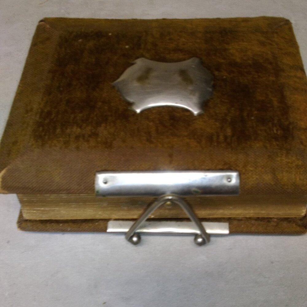 Edwardian era Photo album sweud with silver plated medallion & buckle